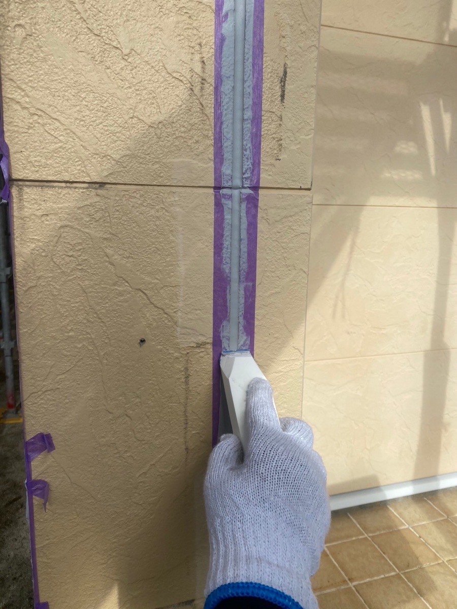 外壁塗装　シーリング　打ち替え